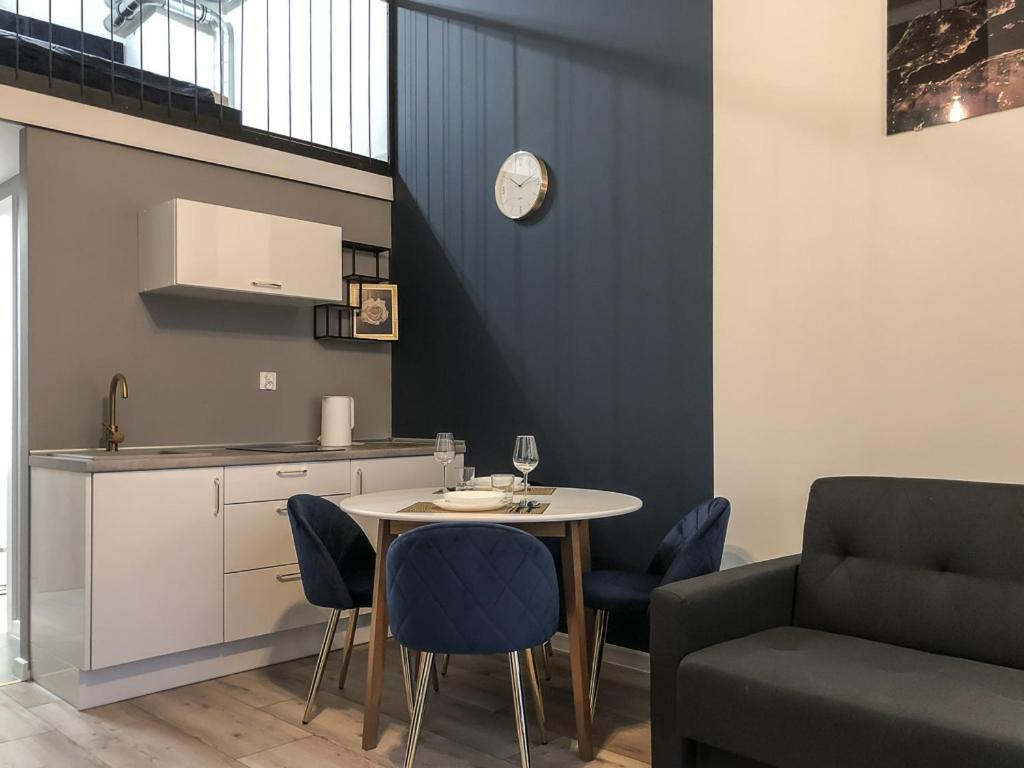Airport Apartment Wroclaw Exterior photo