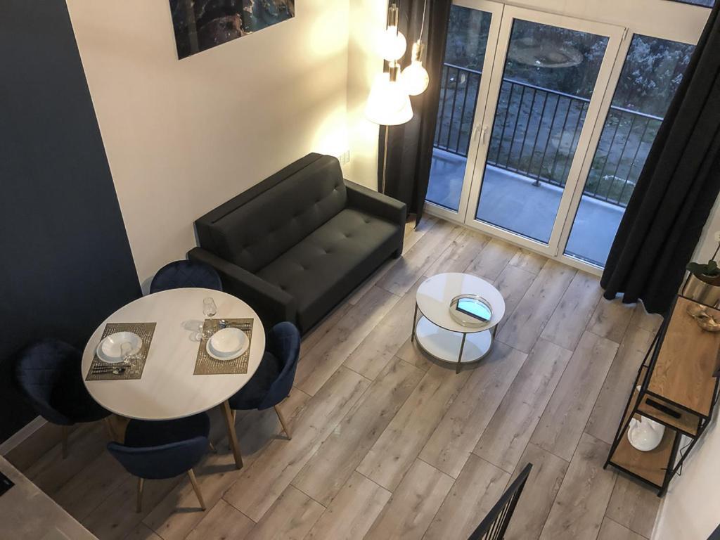Airport Apartment Wroclaw Exterior photo